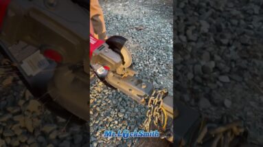 Cordless Grinder Removes Padlock in Seconds | Mr. Locksmith